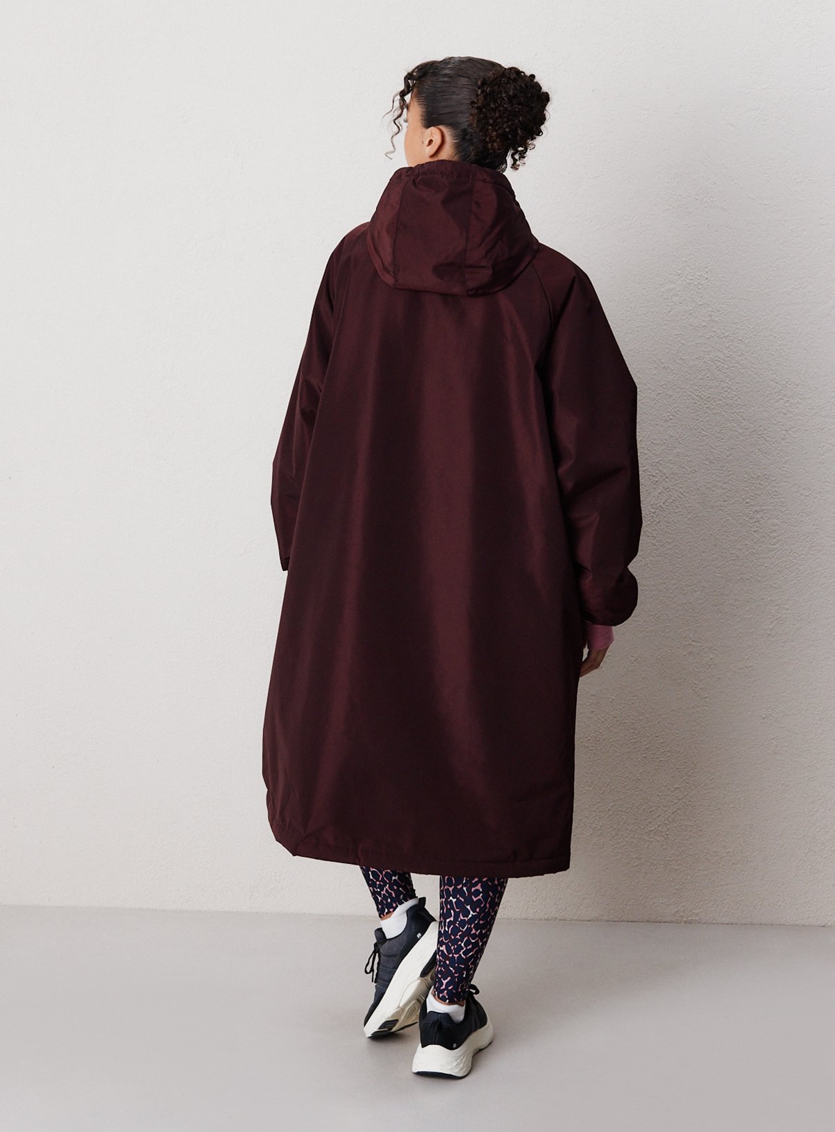 Reaktiv Outdoors Changing Robe L - Image 4 thumbnail